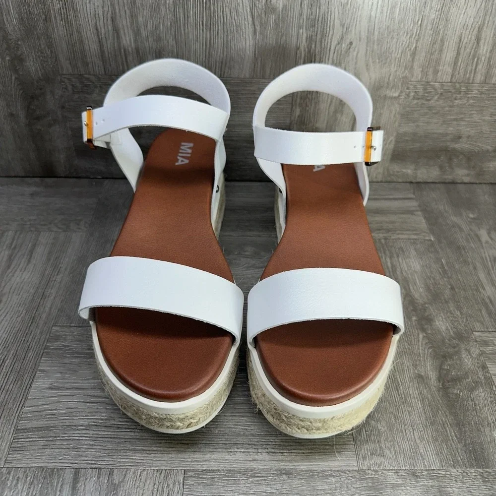 MIA kiera platform